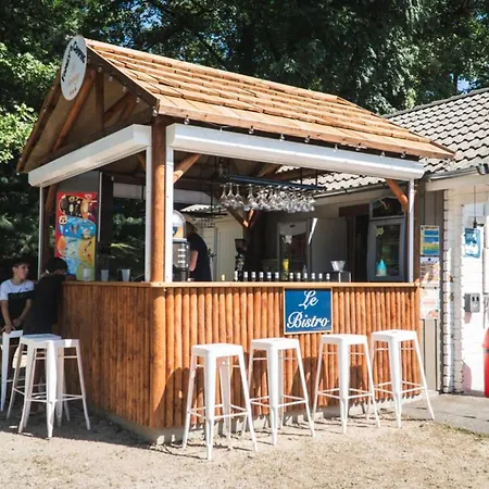 Kemp Mobil 4 Pers - Terrasse - - Api-1-52-1284 *