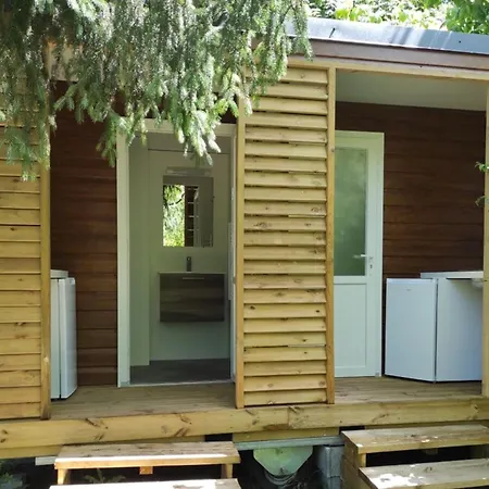 Campingplads Mobil 4 Pers - Terrasse - - Api-1-52-1284 Challes-les-Eaux
